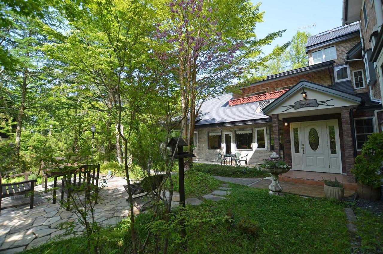 Country Hotel Redfox Susono Buitenkant foto